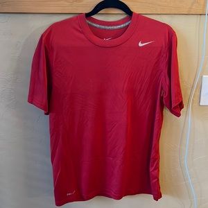 Nike Dri-fit Mens M red t shirt